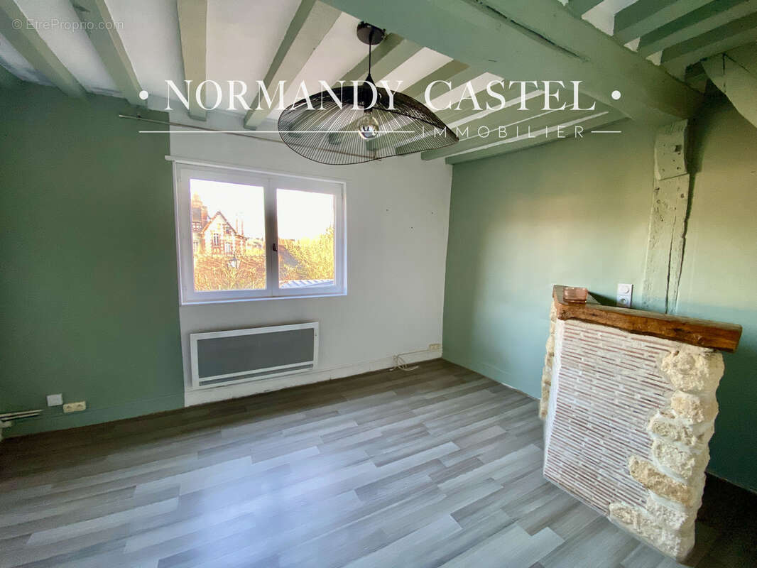 Maison à PONT-L'EVEQUE