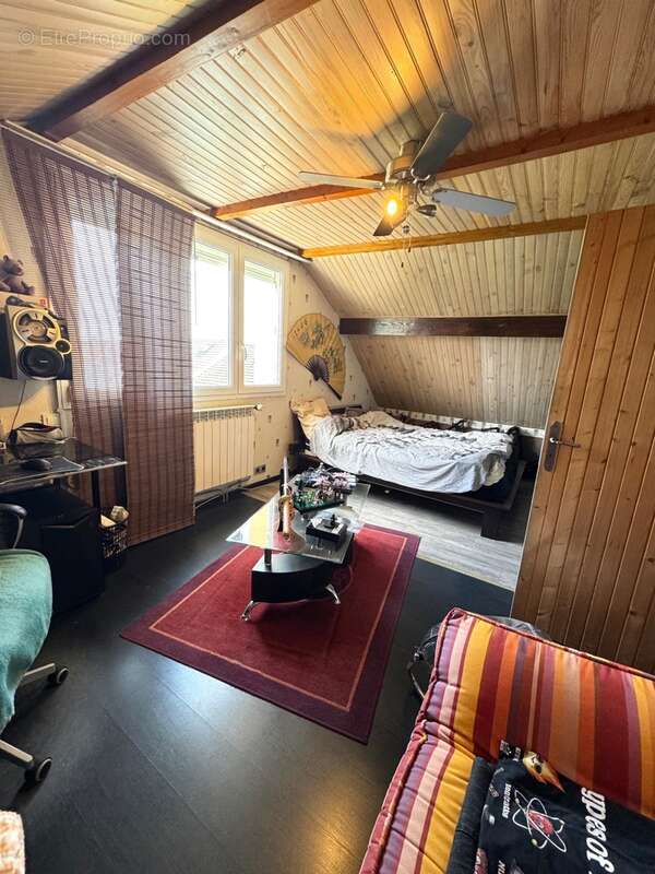 Belle maison familiale non mitoyenne 6 pièces à vendre - 120 m² avec jardin et garage - AULNAY SOUS BOIS 12 minutes de Paris - photo 13