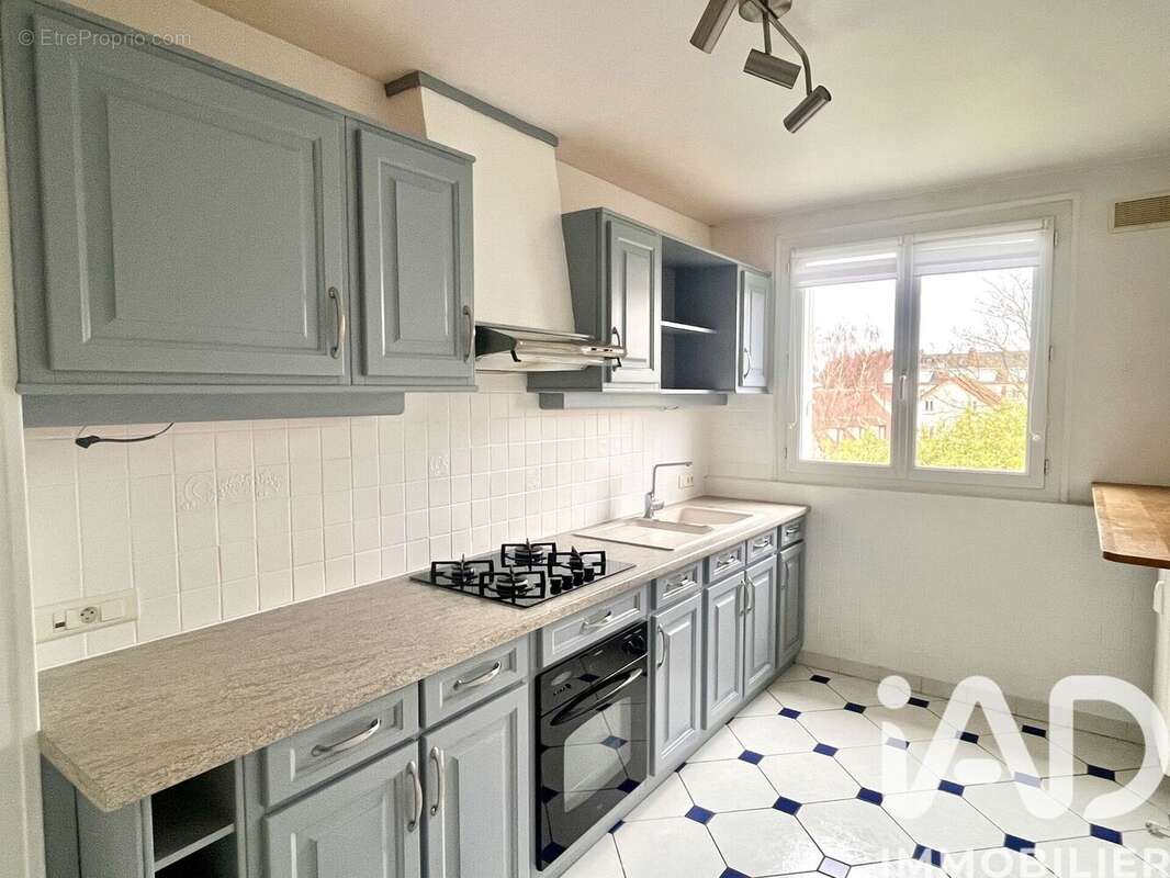 Photo 7 - Appartement à COMPIEGNE