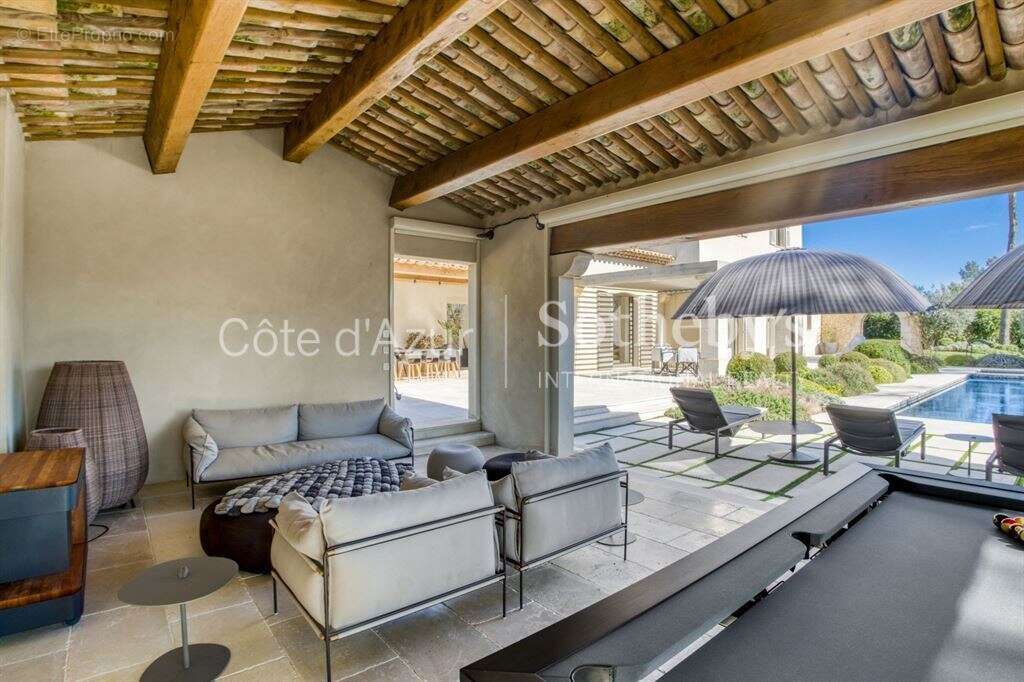 Maison à TOURRETTES