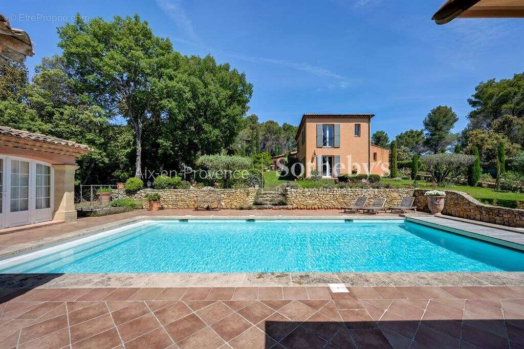 Maison à SAINT-MARC-JAUMEGARDE