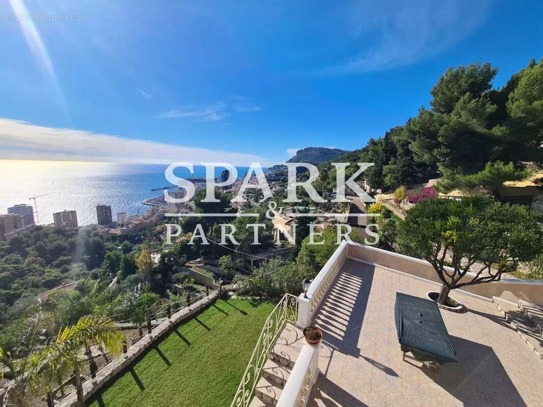 Maison à ROQUEBRUNE-CAP-MARTIN