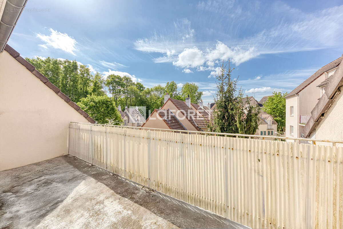 Appartement à EMERAINVILLE