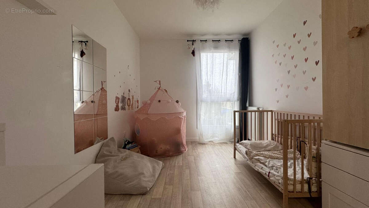 Appartement à LIVRY-GARGAN