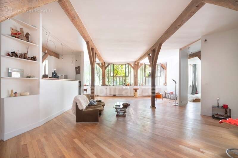 Paris XIème - Quartier Popincourt - Impasse privée - Appartement/Maison esprit loft 98m2 - photo 4