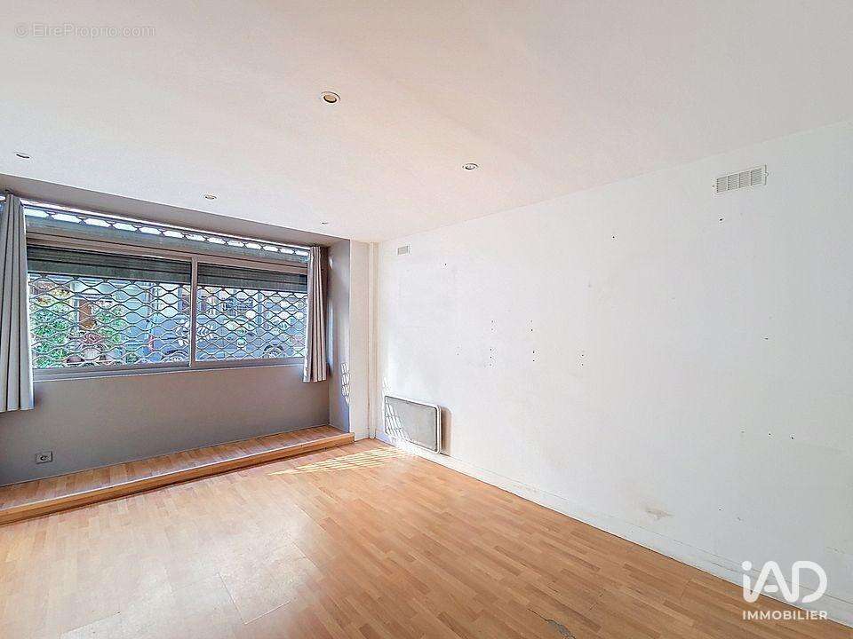 Photo 2 - Commerce à PARIS-9E