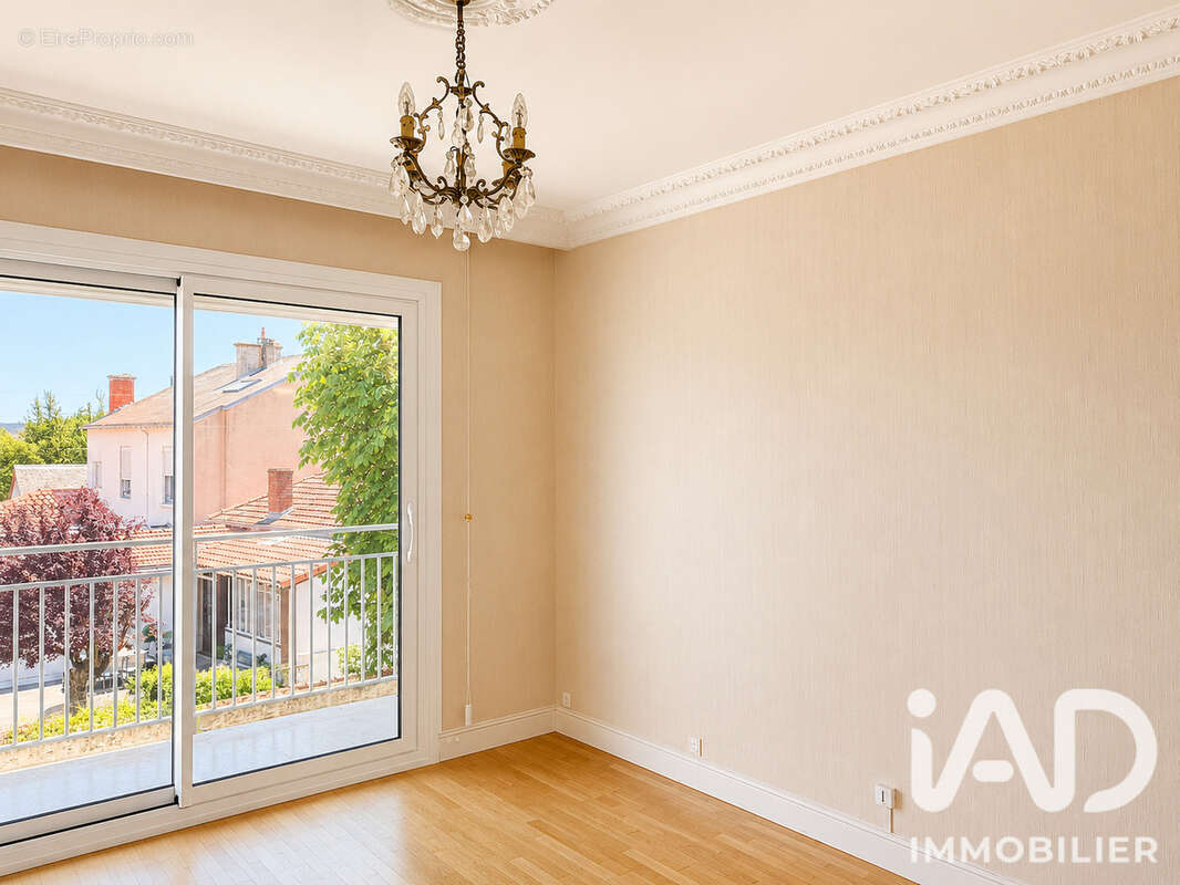 Appartement 90 m² à La Rochelle  - photo 4