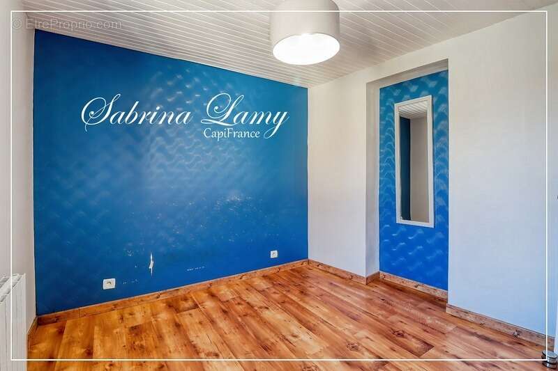 Maison à LE MESNIL-SUR-OGER