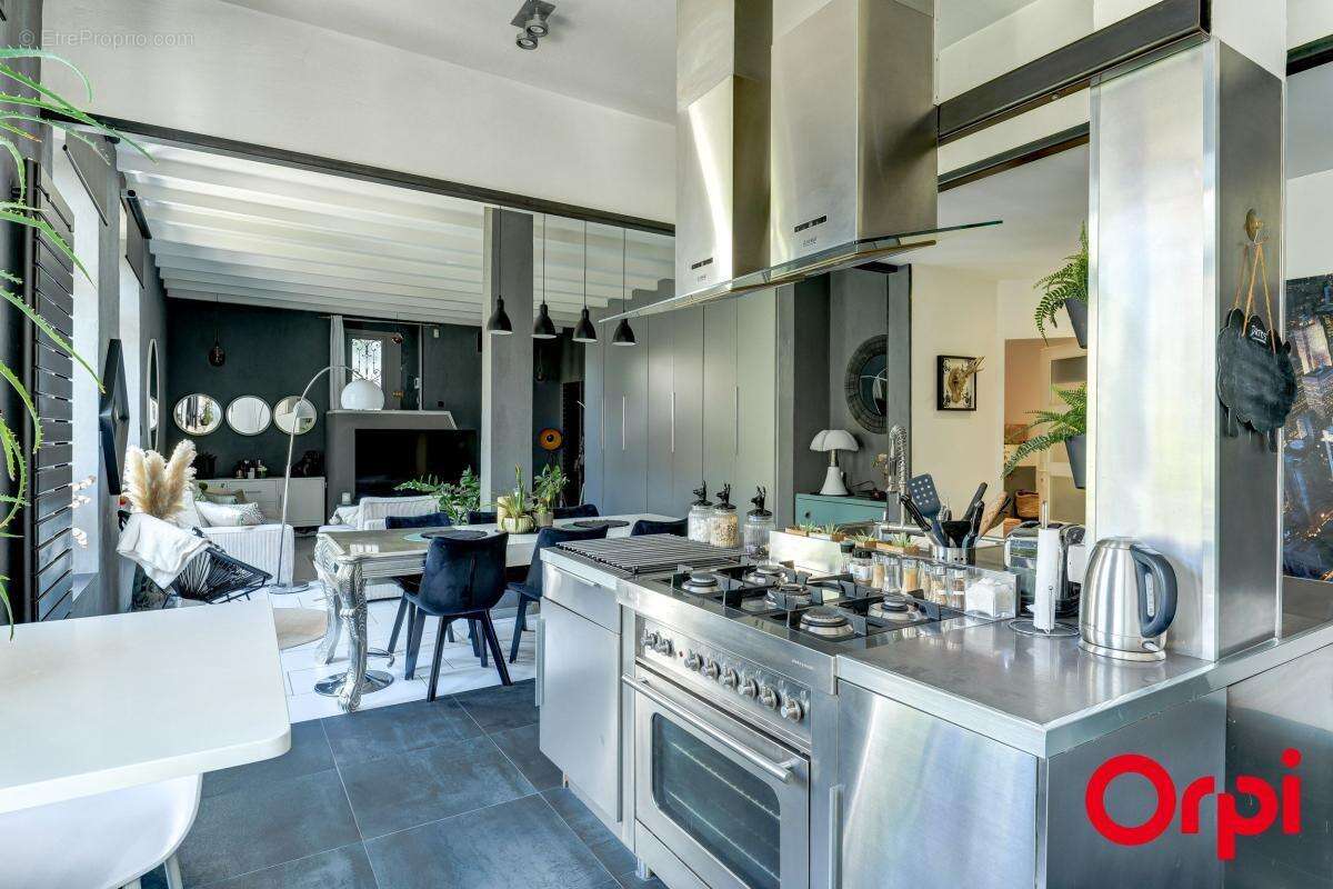 Appartement à CALUIRE-ET-CUIRE