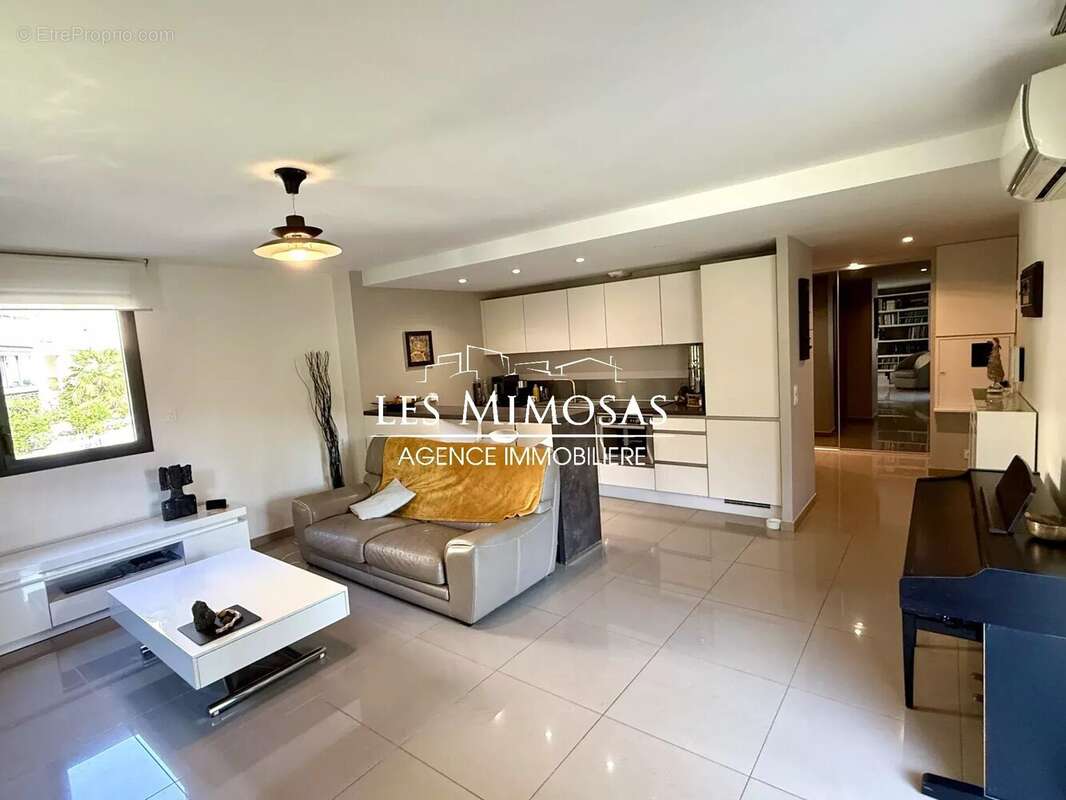 Appartement à SAINT-RAPHAEL