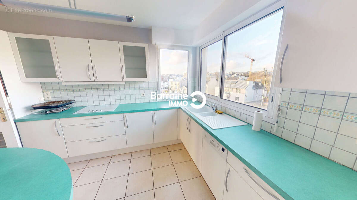 BREST FORESTOU - VENTE d'un appartement T4 de 85.10 m² - Ascenseur - Terrasse 14.4 m² - Vue mer - Garage - Parking - photo 7