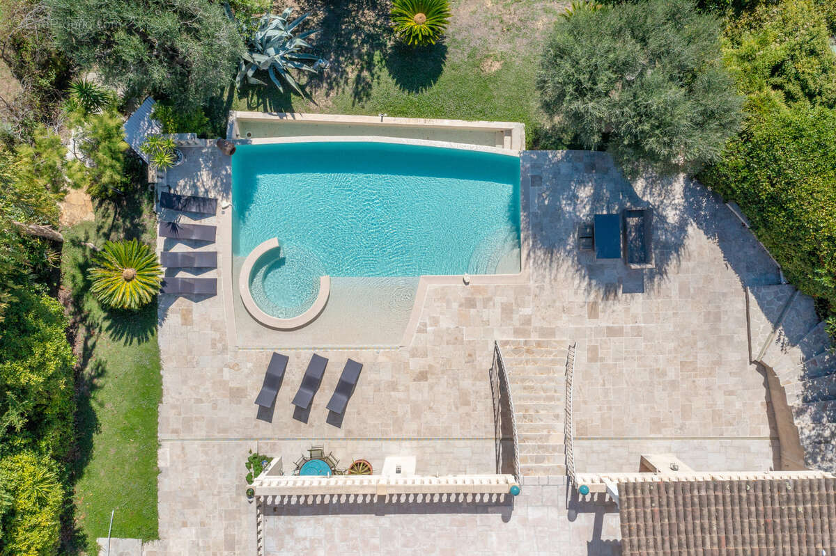Maison à LA COLLE-SUR-LOUP