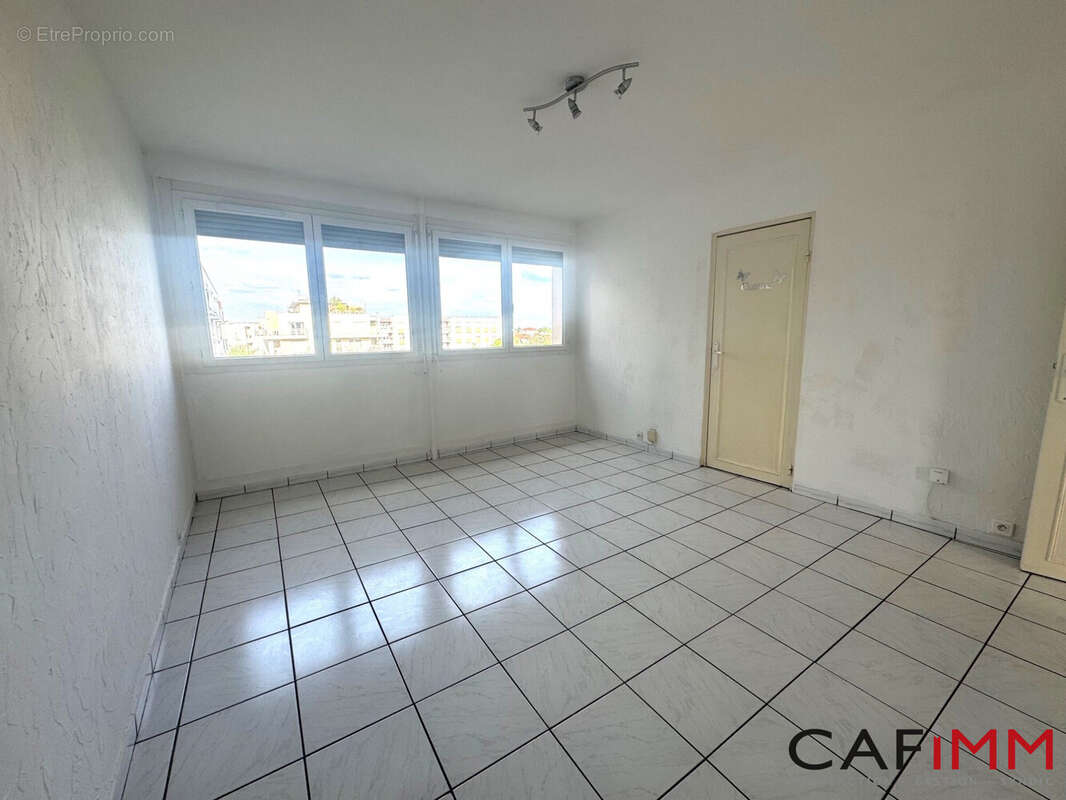 Appartement à BRON