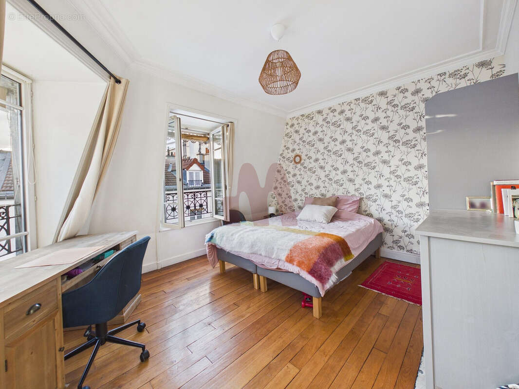 Appartement à ASNIERES-SUR-SEINE