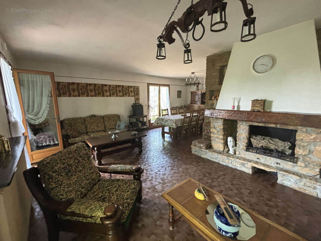 Maison à SAINT-CYR-AU-MONT-D'OR