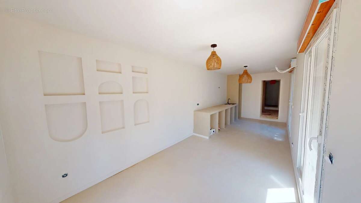 Appartement à VILLENEUVE-LOUBET