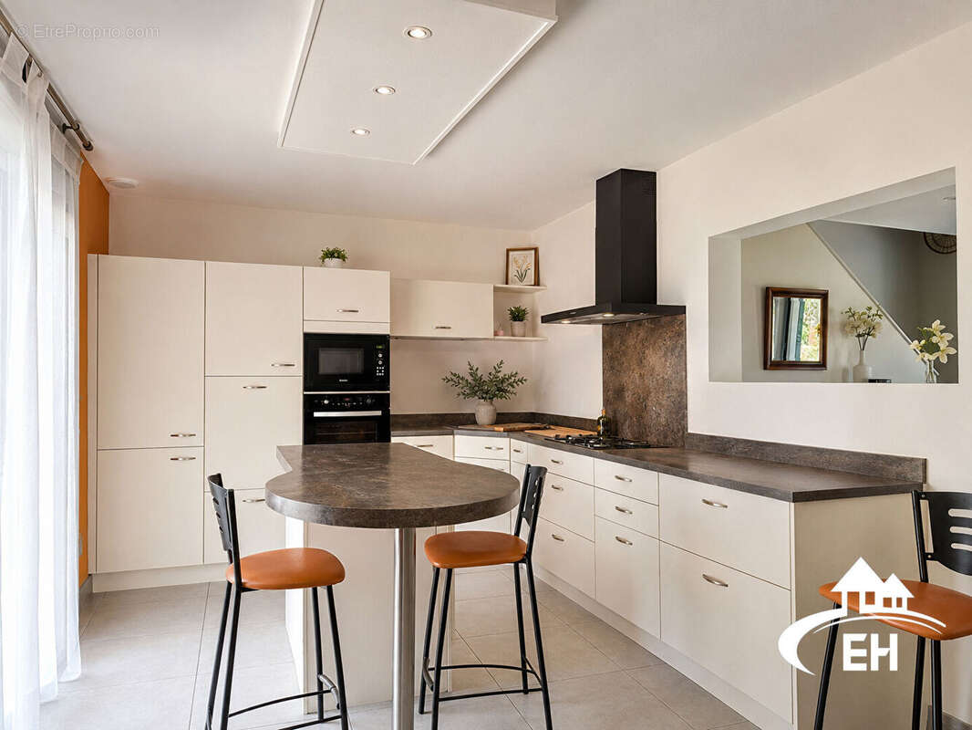 Maison familiale avec 4 chambres et grand terrain clos - photo 4