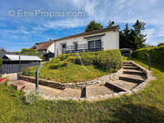 Maison à SAINT-SULPICE-DE-POMMERAY