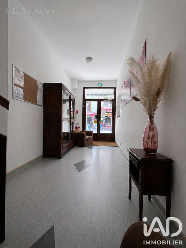 Commerce 350 m² à Amelie-Les-Bains-Palalda  - photo 4