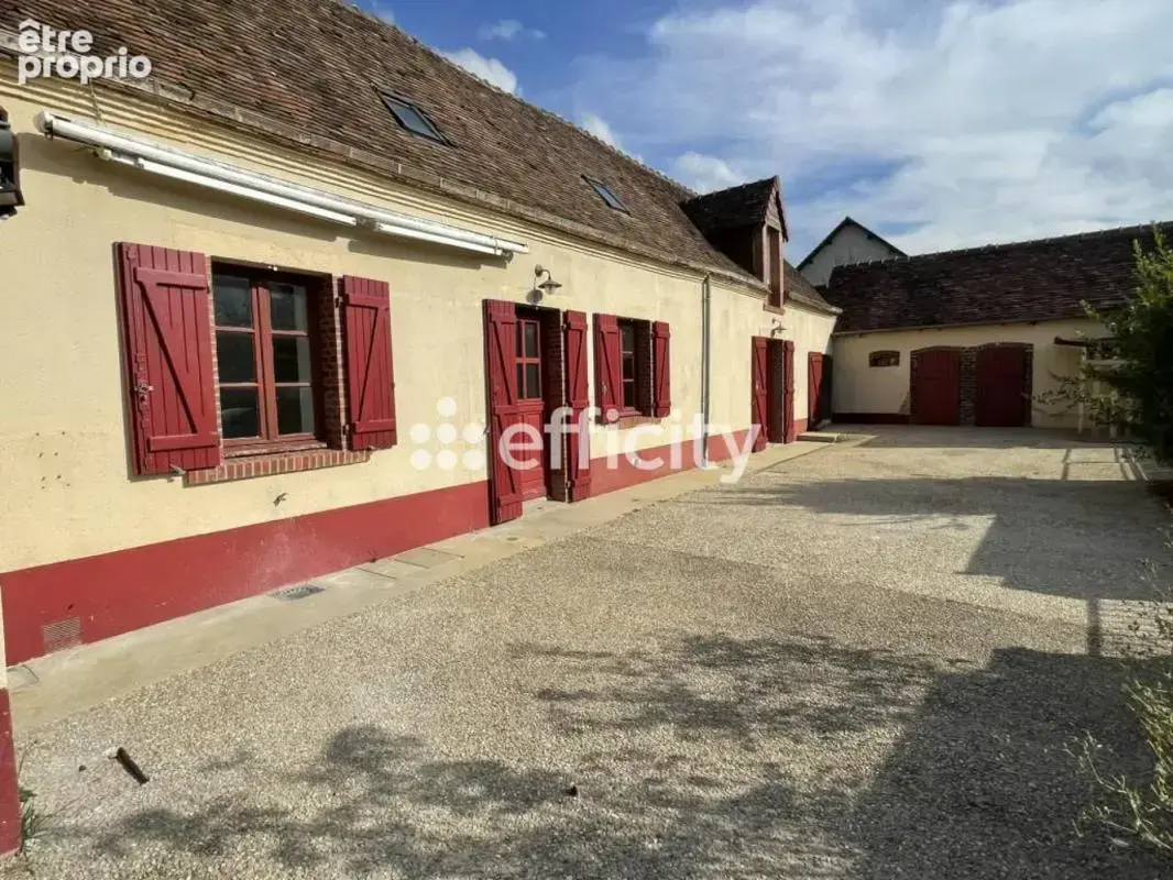 Maison 6 pièces 137 m² à vendre à Semur-En-Vallon (72390) - photo 15