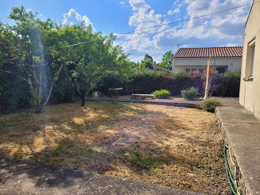 BREUIL MAGNE maison de 90 m2 de type 4 avec jardin de 600 m² - garage de 19 m² - Pompe à chaleur - photo 14