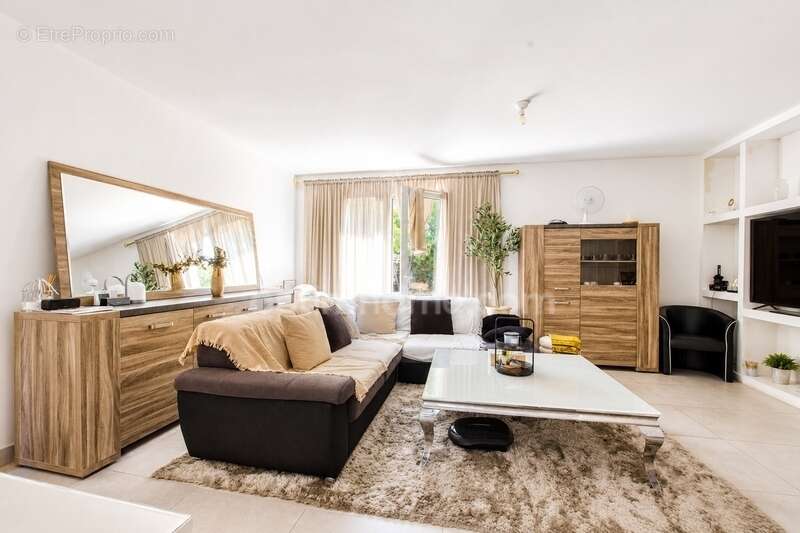 Toulouse lalande – maison t4 rénovée de 84,45 m2 – jardin – garage – parking privatif – environnement calme / impasse - photo 6