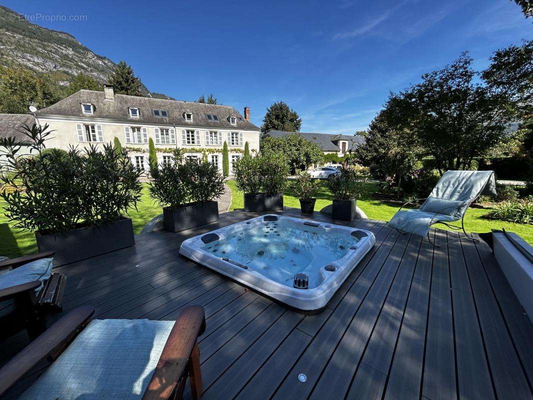 Terrain à AYZAC-OST