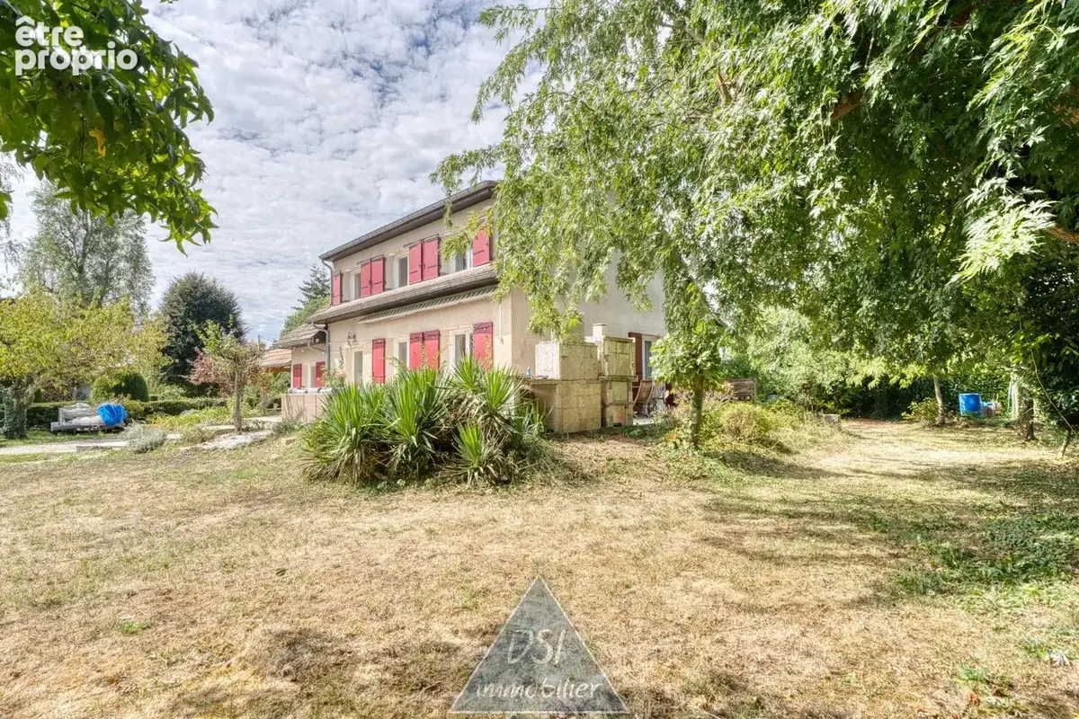 Tramoyes – superbe maison familiale – 4 chambres – bureau – salle à manger – séjour – cuisine -- piscine – terrasse – terrain 1  - photo 2
