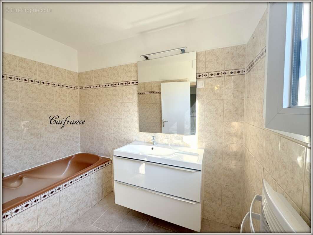 Maison rénovée 5 pièces  centre sud - photo 6