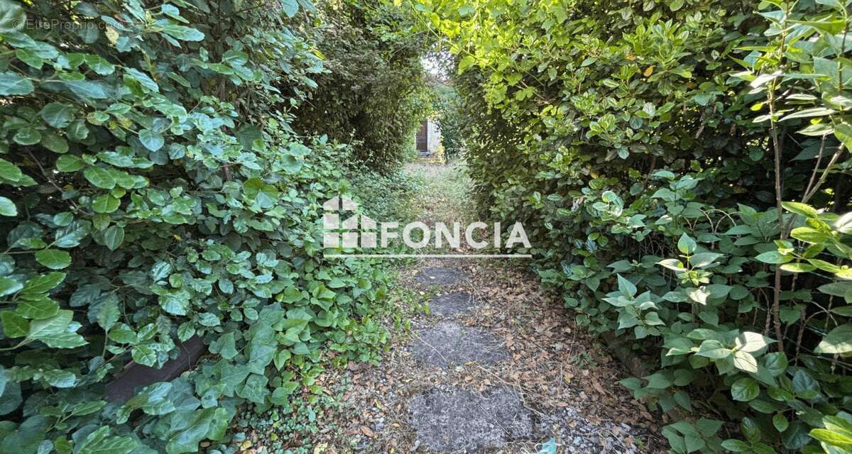 Maison 5 pièces de 85M2 de plein pied, sur une parcelle de terrain de 755M2 constructible - photo 5