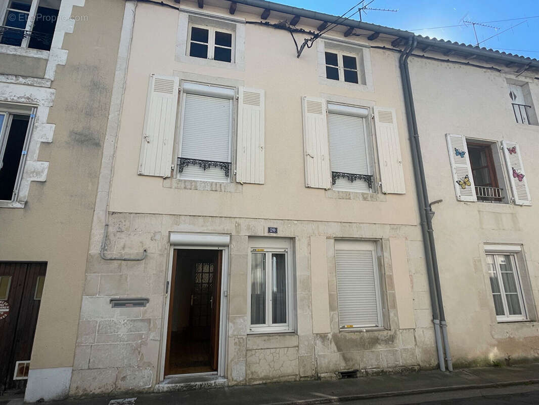 Maison à CHAUVIGNY
