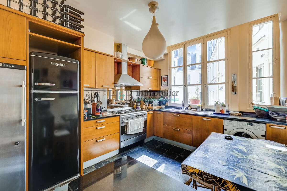 Appartement à PARIS-9E