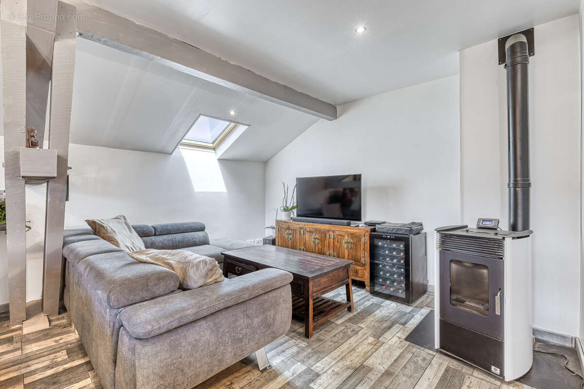 Appartement à VALLIERES