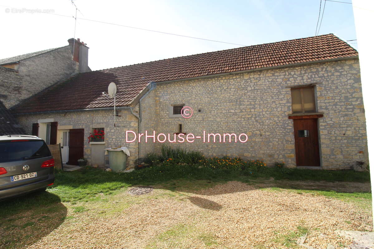 Maison à BEAUMONT-DU-GATINAIS