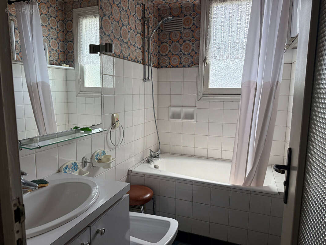 A vendre Locminé, maison d'environ 91m², 3 chambres, sur un terrain d'environ 980  m² - photo 16