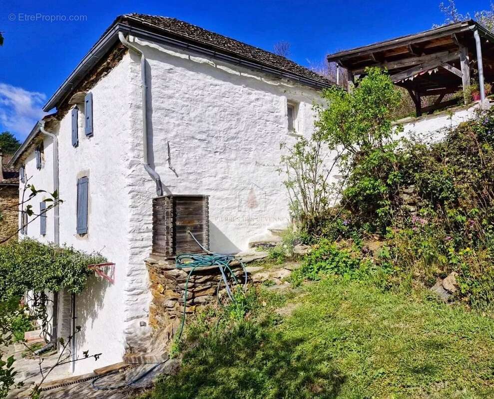 Maison à SAINT-ANDRE-DE-LANCIZE