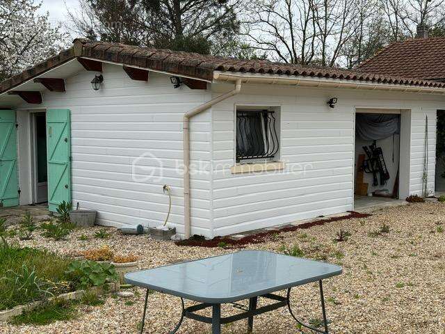 Maison à COUTRAS