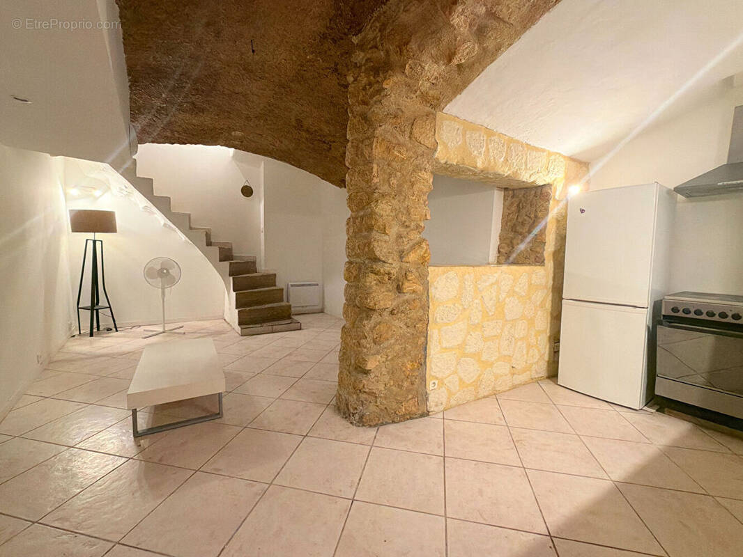 Appartement à PERTUIS