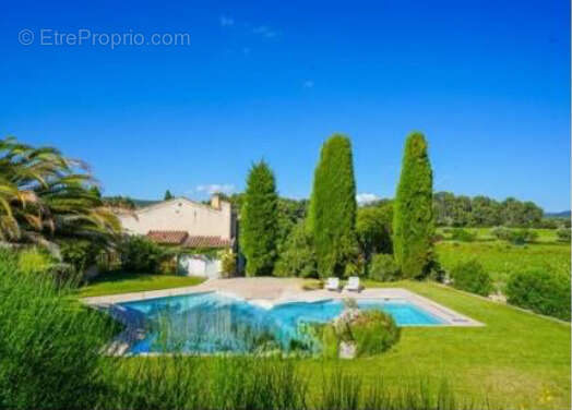 Maison à LE CASTELLET