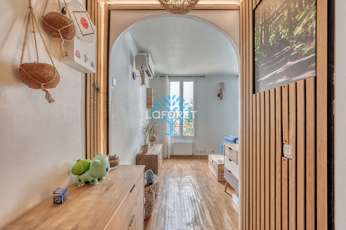 Appartement à SURESNES