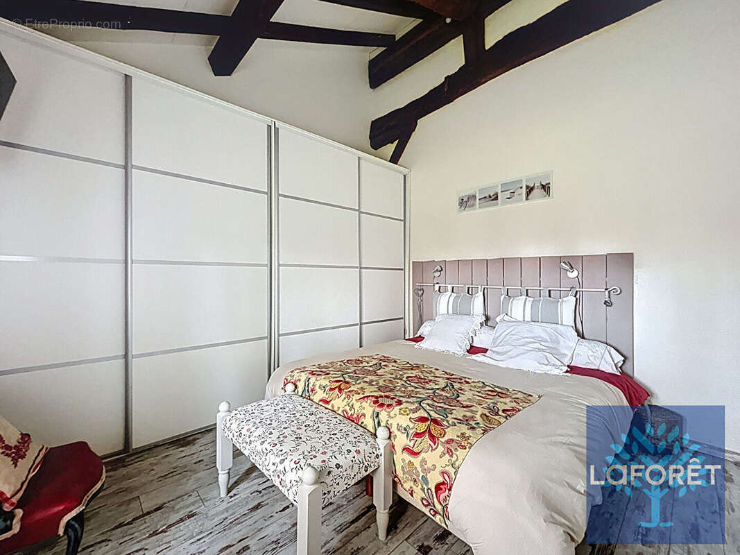 Maison à SAINT-GEOURS-DE-MAREMNE