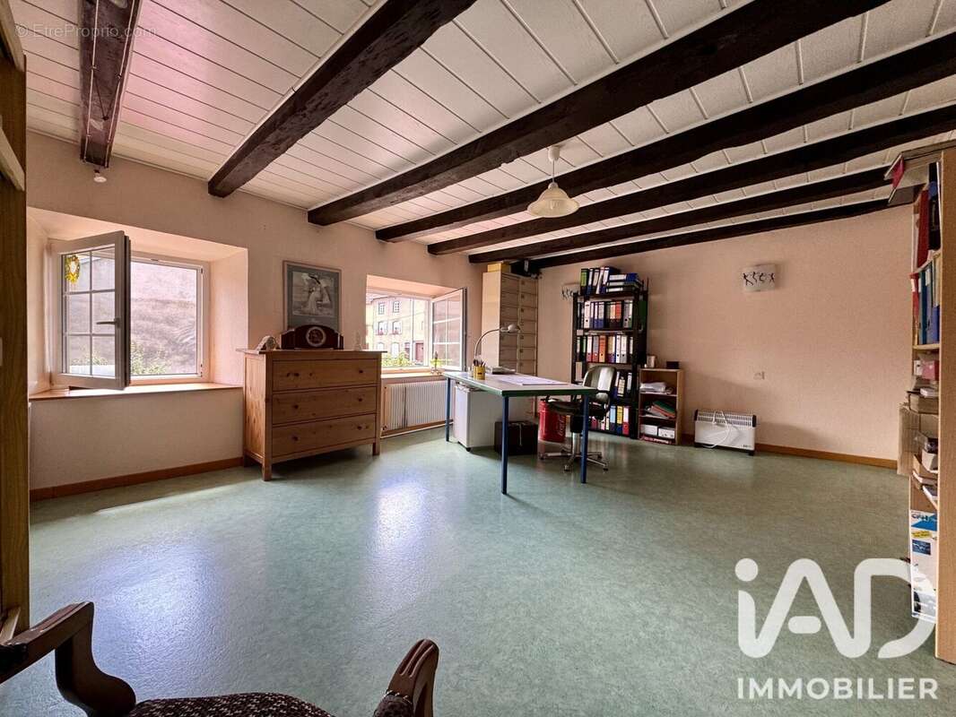 Maison 228 m² à Fenetrange  - photo 8
