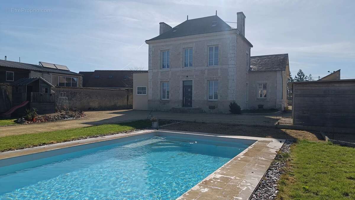 Maison à LE ROCHEREAU