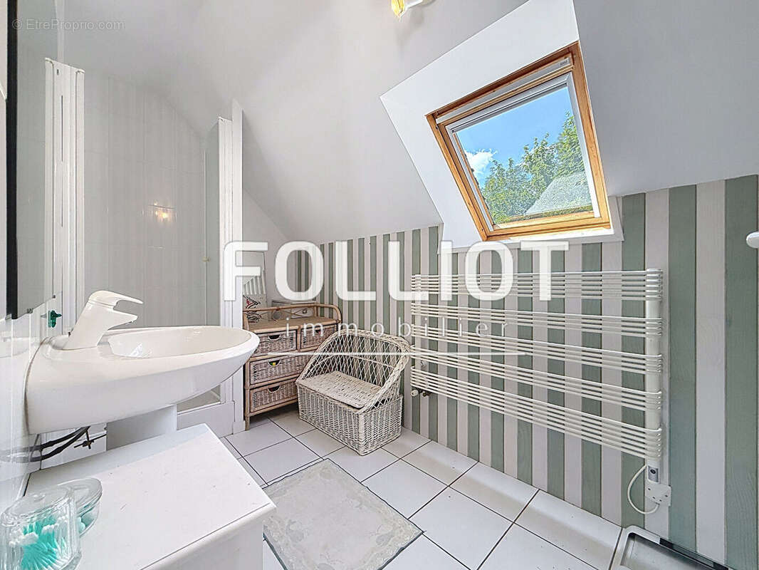 Maison 6 pièces 195 m²  à Coutances - photo 16