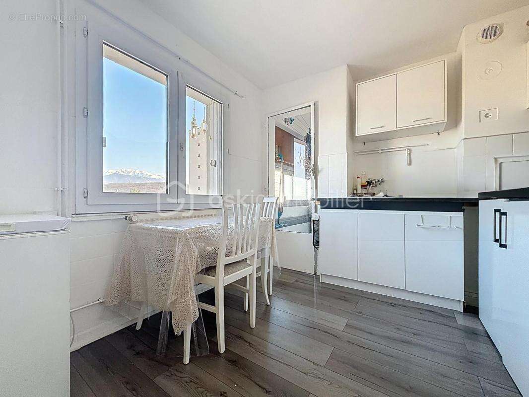 Appartement à ECHIROLLES