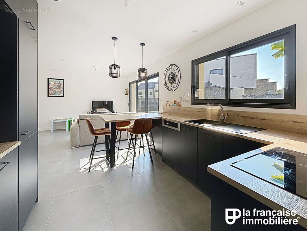 Maison à SAINT-AUBIN-DU-PAVAIL