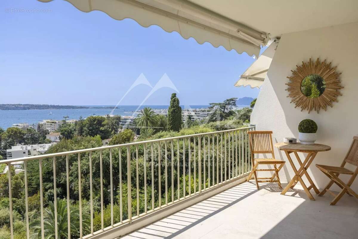 Magnifique deux pièces à la vue mer panoramique - photo 12