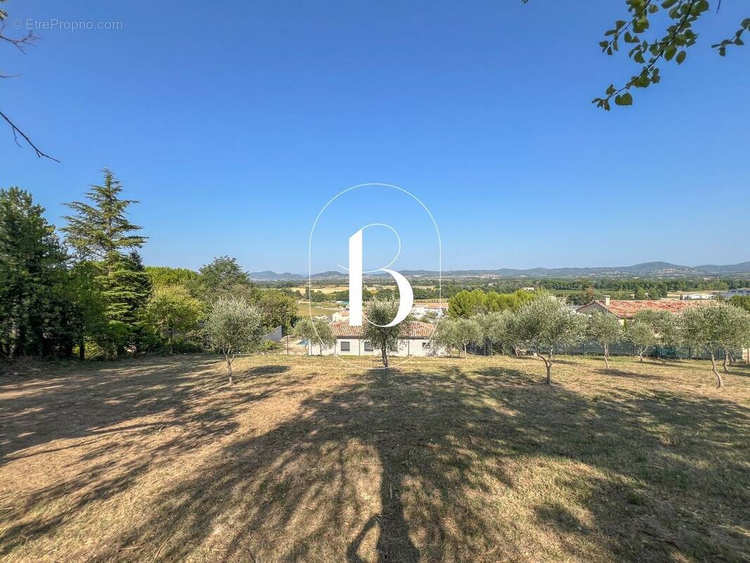 Terrain à BARJAC