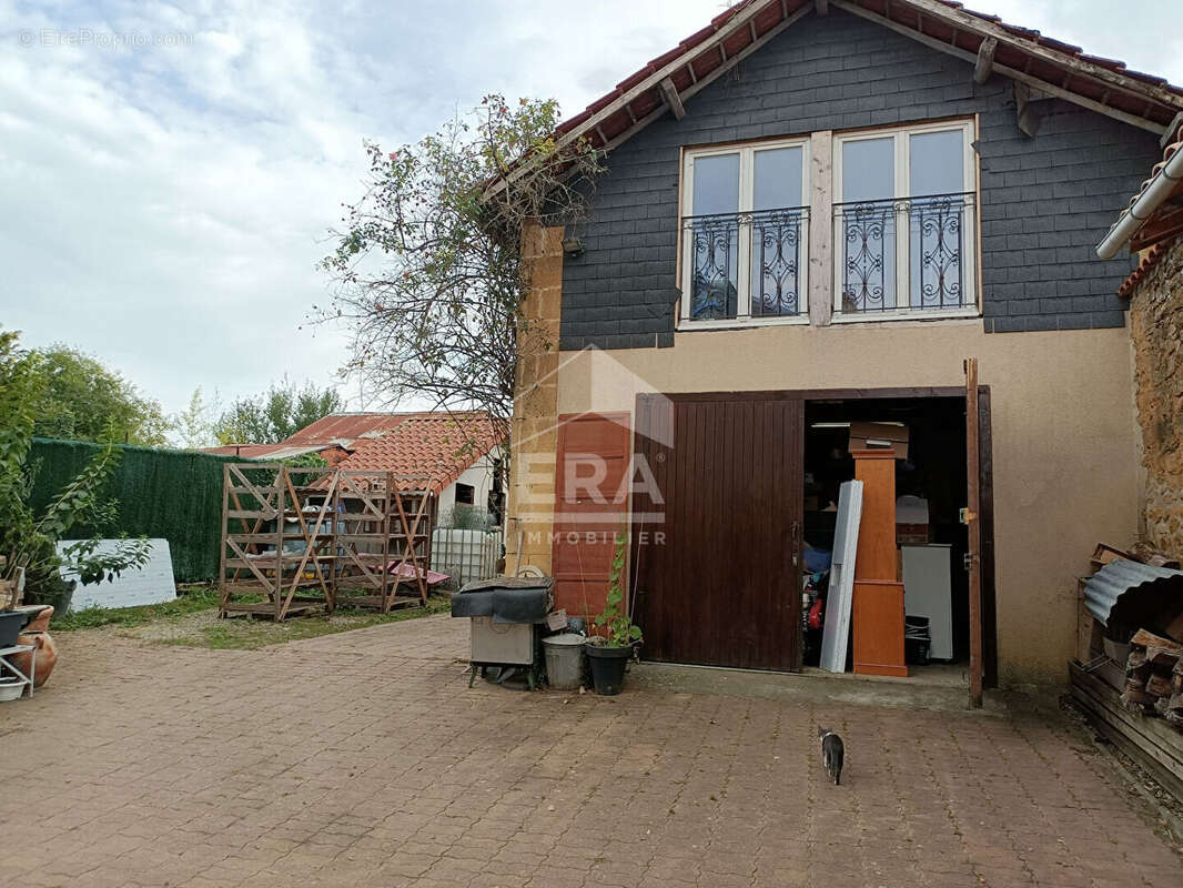 Maison 209 m² à Pressac  - photo 8
