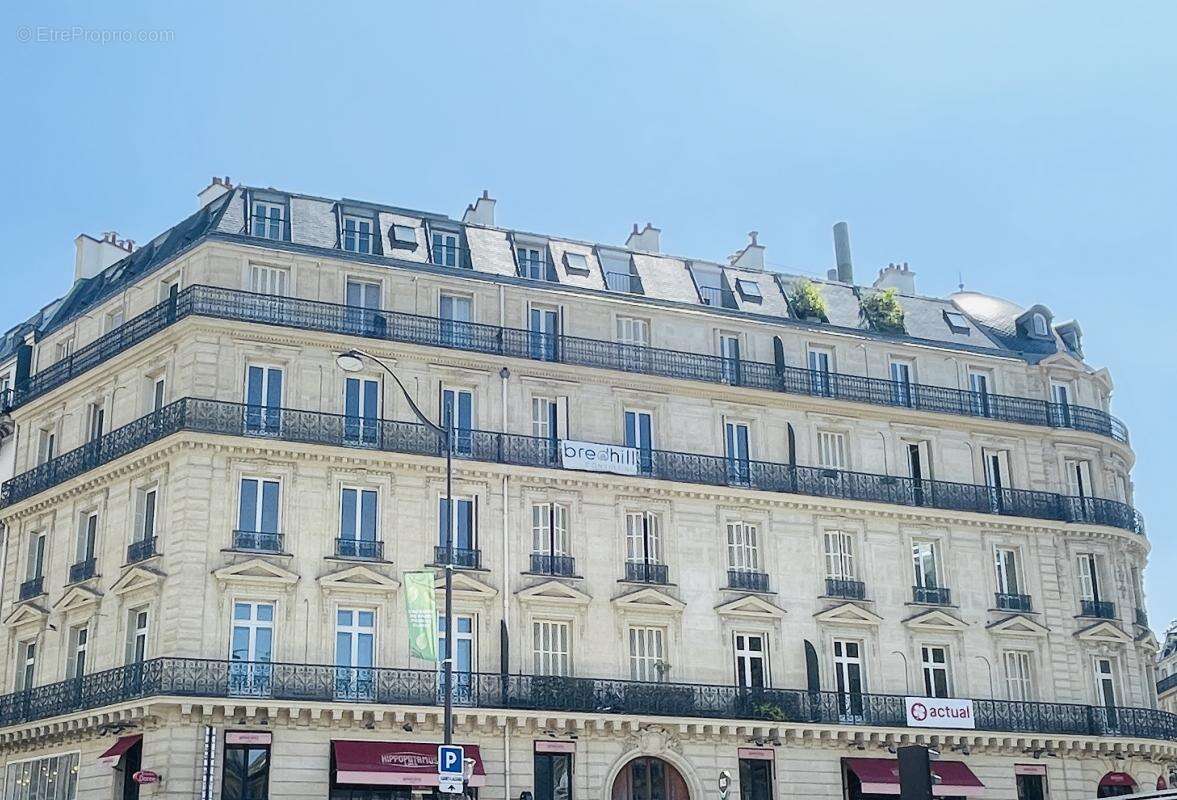 Paris 8 - 2 pièces rénové - dernier étage sur cour au calme - photo 7